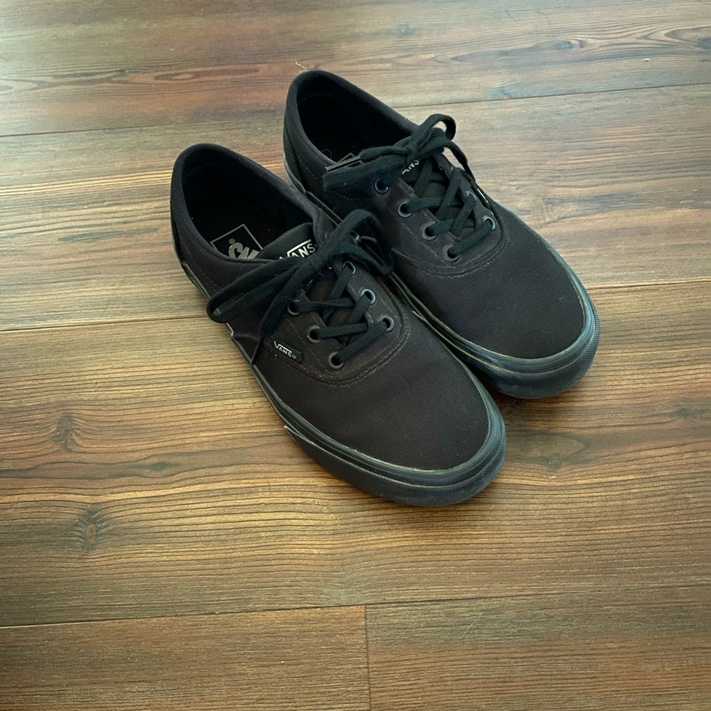 Vans Authentic. Black on Black. Size 7.5